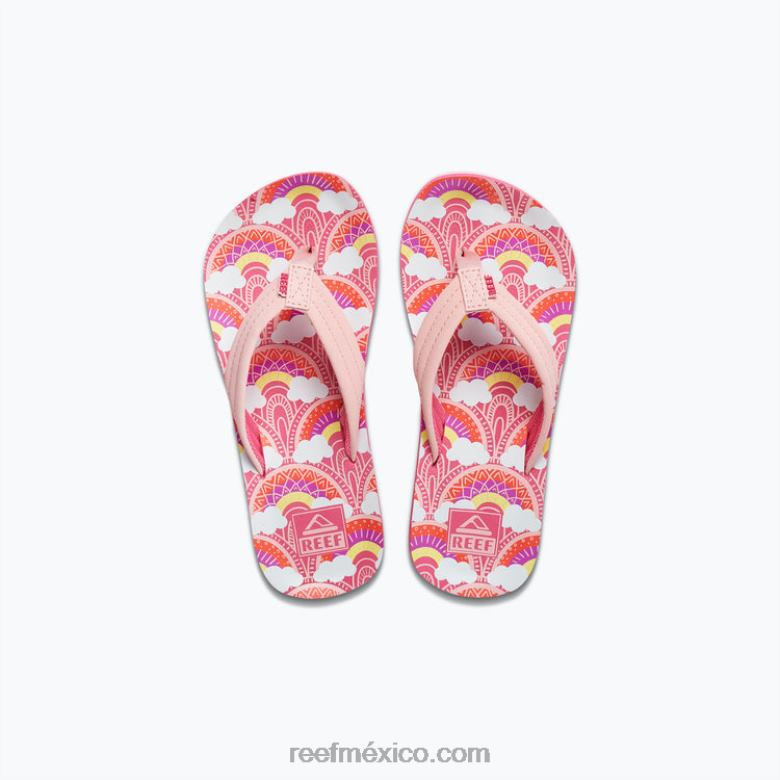 niños ahi Reefarcoiris y nubes B4FFZ883