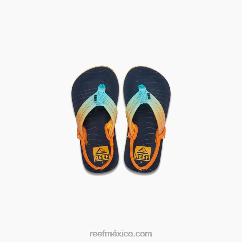 pequeño ahi Reef niños sol y océano B4FFZ822